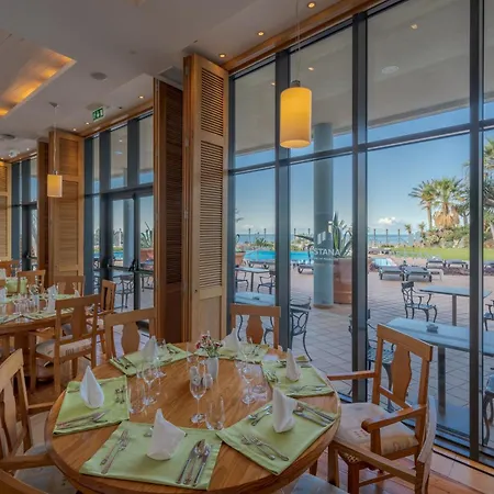 Pestana Grand Ocean מלון פונשל
